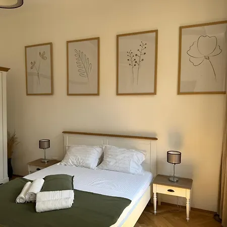 Apartament Nature-inspired In Piata Sfatului Braszów