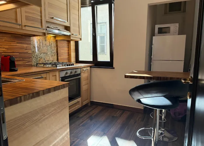 Nature-inspired In Piata Sfatului Apartment