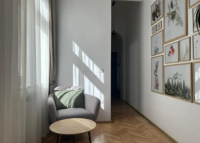 Apartment Nature-inspired In Piata Sfatului Brasov