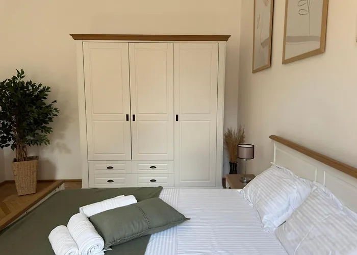 Appartamento Nature-inspired In Piata Sfatului Braşov