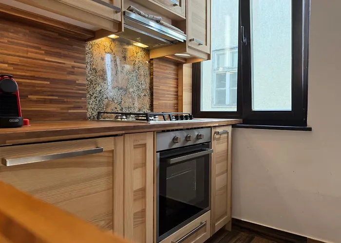 Apartment Nature-inspired In Piata Sfatului *